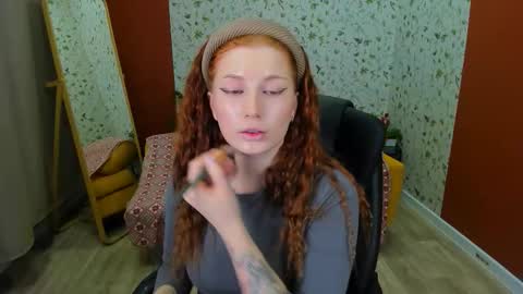 Snapshot of unicent chatting on 02/15/26, 08:49 Call me Mira thumbs up its make me happy online show from 02/15/26, 08:49