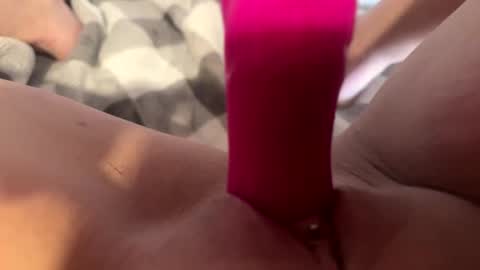 Snapshot of uniquebeauty32 chatting on 11/17/25, 07:41 uniquebeauty32 online show from 11/17/25, 07:41