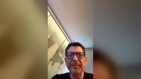 unitipervoi online show from 06/06/26, 06:23