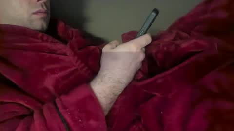 Snapshot of universalstudihoes chatting on 01/18/25, 10:17 universalstudihoes online show from 01/18/25, 10:17