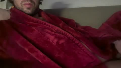 Snapshot of universalstudihoes chatting on 02/01/25, 09:43 universalstudihoes online show from 02/01/25, 09:43