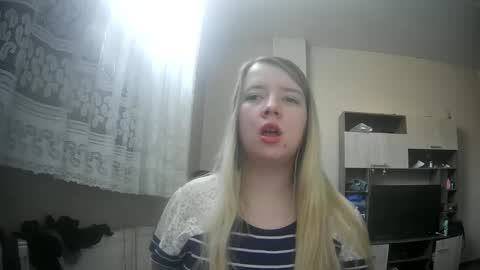 Snapshot of universeemily chatting on 10/24/25, 06:10 UniverseEmily online show from 10/24/25, 06:10