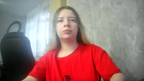 Snapshot of universeemily chatting on 11/04/25, 07:51 UniverseEmily online show from 11/04/25, 07:51