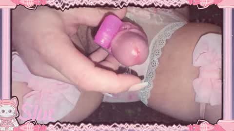 Snapshot of unknownx11 chatting on 11/04/25, 08:57 Issac Eurkok online show from 11/04/25, 08:57