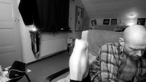 unlitimnaughty_ online show from 02/19/25, 10:12