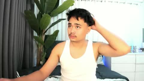 Snapshot of unloadedcumxxx chatting on 12/04/25, 04:11 Miss online show from 12/04/25, 04:11