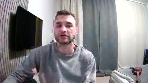 Snapshot of unnknow2024 chatting on 03/10/25, 06:12 SlavaVibes online show from 03/10/25, 06:12