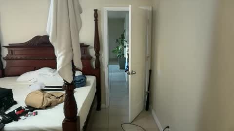 Stepbro online show from 11/15/25, 09:54