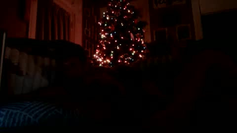 Snapshot of upforanything27 chatting on 12/24/24, 05:16 upforanything27 online show from 12/24/24, 05:16