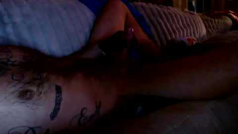 Snapshot of upforanything27 chatting on 12/24/24, 08:22 upforanything27 online show from 12/24/24, 08:22