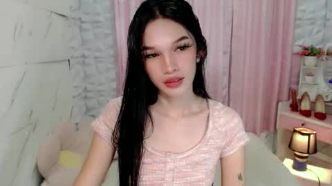 ur_asianbabexxx online show from 11/13/25, 08:46