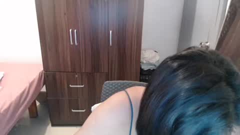 Snapshot of ur_cutiesthotasianxx chatting on 03/06/26, 08:22 Vee online show from 03/06/26, 08:22