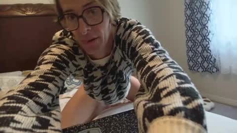 Goddess online show from 11/16/25, 10:37