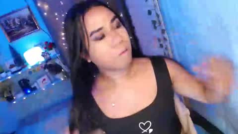 Snapshot of ur_hot_tommiexx chatting on 03/04/26, 02:17 jennie online show from 03/04/26, 02:17