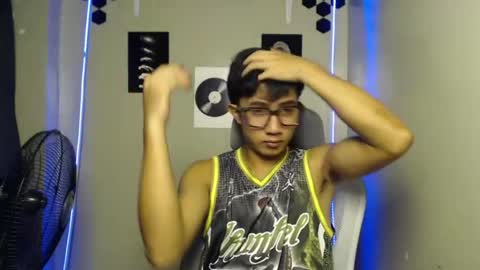 Snapshot of ur_hottestjonny chatting on 07/07/26, 11:03 jonny online show from 07/07/26, 11:03