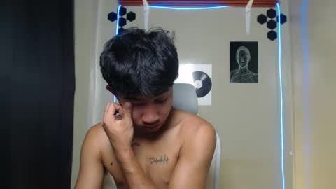 Snapshot of ur_hottestjonny chatting on 07/29/26, 01:48 jonny online show from 07/29/26, 01:48