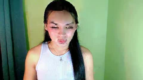 QUEENSY online show from 02/27/25, 03:05