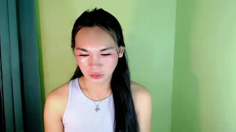 QUEENSY online show from 02/28/25, 03:37