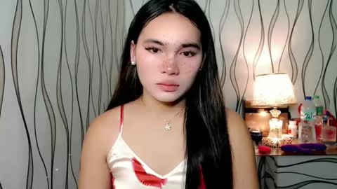 QUEENSY online show from 10/17/25, 01:20