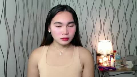 QUEENSY online show from 11/30/25, 02:15