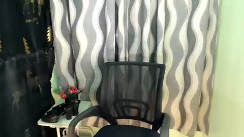JADE online show from 06/17/26, 08:17