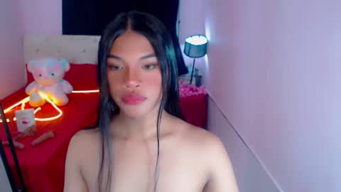 Snapshot of ur_klayallison chatting on 05/18/26, 05:41 KLAY online show from 05/18/26, 05:41