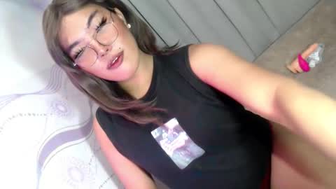 Snapshot of ur_krissyxxx chatting on 05/06/26, 06:35 kriss online show from 05/06/26, 06:35