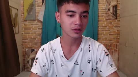 Snapshot of ur_naughtyboy_raphael chatting on 09/13/25, 09:20 ur_naughtyboy_raphael online show from 09/13/25, 09:20