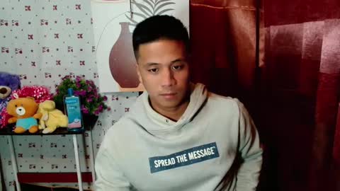 Snapshot of ur_pinoydave chatting on 01/18/25, 01:51 Dave online show from 01/18/25, 01:51