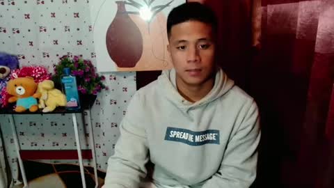 Snapshot of ur_pinoydave chatting on 01/18/25, 04:53 Dave online show from 01/18/25, 04:53