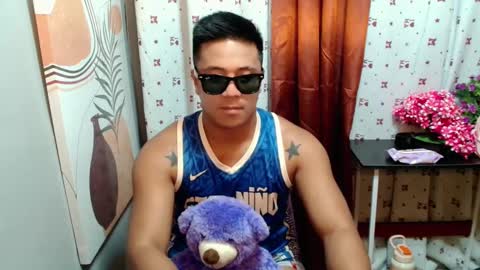 Snapshot of ur_pinoydave chatting on 02/04/25, 05:12 Dave online show from 02/04/25, 05:12