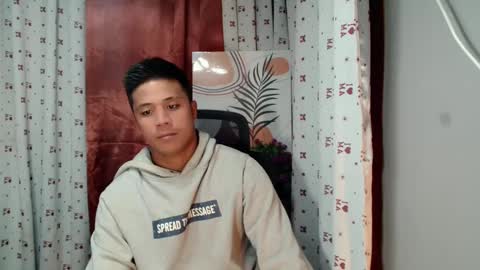 Snapshot of ur_pinoydave chatting on 02/08/25, 09:04 Dave online show from 02/08/25, 09:04