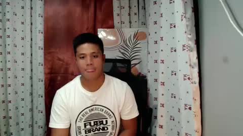 Snapshot of ur_pinoydave chatting on 02/09/25, 08:11 Dave online show from 02/09/25, 08:11