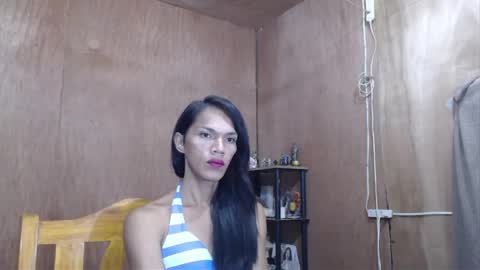 Snapshot of ur_prescious_xxx chatting on 05/28/26, 06:05 Ur Lovely Pricious online show from 05/28/26, 06:05