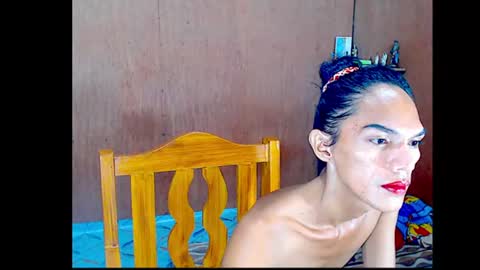 Snapshot of ur_prescious_xxx chatting on 06/20/26, 01:14 Ur Lovely Pricious online show from 06/20/26, 01:14