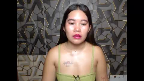 Snapshot of ur_prettychelsie18 chatting on 06/06/26, 11:04 ur_prettychelsie18 online show from 06/06/26, 11:04