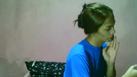 Snapshot of ur_sexybabe_ehra chatting on 05/13/26, 02:20 ur_sexybabe_ehra online show from 05/13/26, 02:20