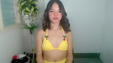 ur_sweetyprincess online show from 05/17/26, 01:29