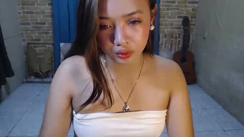 ur_truelyhot_dre online show from 04/23/26, 10:47