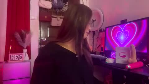 Snapshot of ur_ultimatedreamgirlxoxo chatting on 03/01/26, 03:14 HelloIm Girly online show from 03/01/26, 03:14