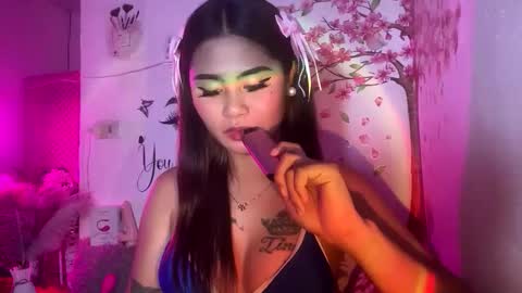 Snapshot of ur_ultimatedreamgirlxoxo chatting on 04/24/26, 06:54 HelloIm Girly online show from 04/24/26, 06:54