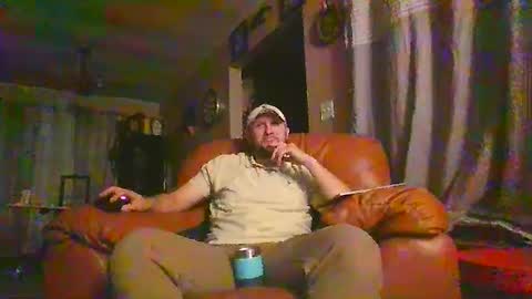 ur_zaddy4now online show from 02/03/25, 04:14