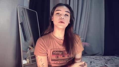 Snapshot of urasian_france69 chatting on 11/30/25, 03:32 FRANCINE cum with me in pvt or pwrd online show from 11/30/25, 03:32