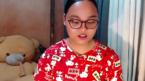 Snapshot of urasian_hotchix69 chatting on 11/14/25, 11:13 Lycah online show from 11/14/25, 11:13