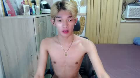 Snapshot of urasian_john20 chatting on 06/27/26, 11:15 urasian_john20 online show from 06/27/26, 11:15