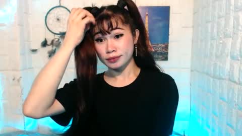 Snapshot of urasian_khalifa21 chatting on 06/21/26, 08:11 Shirley online show from 06/21/26, 08:11