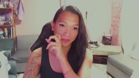 NEWRA  ALLISON online show from 02/11/25, 08:10