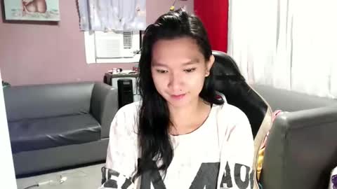 NEWRA  ALLISON online show from 09/29/25, 01:55