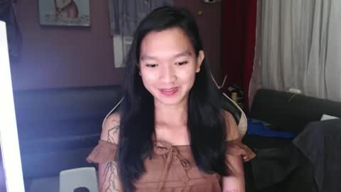 NEWRA  ALLISON online show from 10/18/25, 08:09