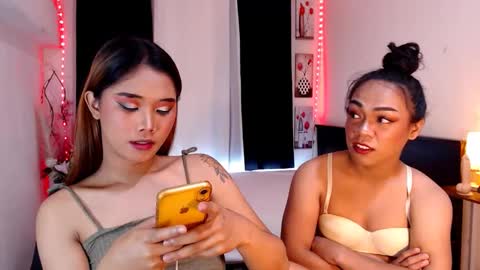 Olivia online show from 02/05/25, 06:02